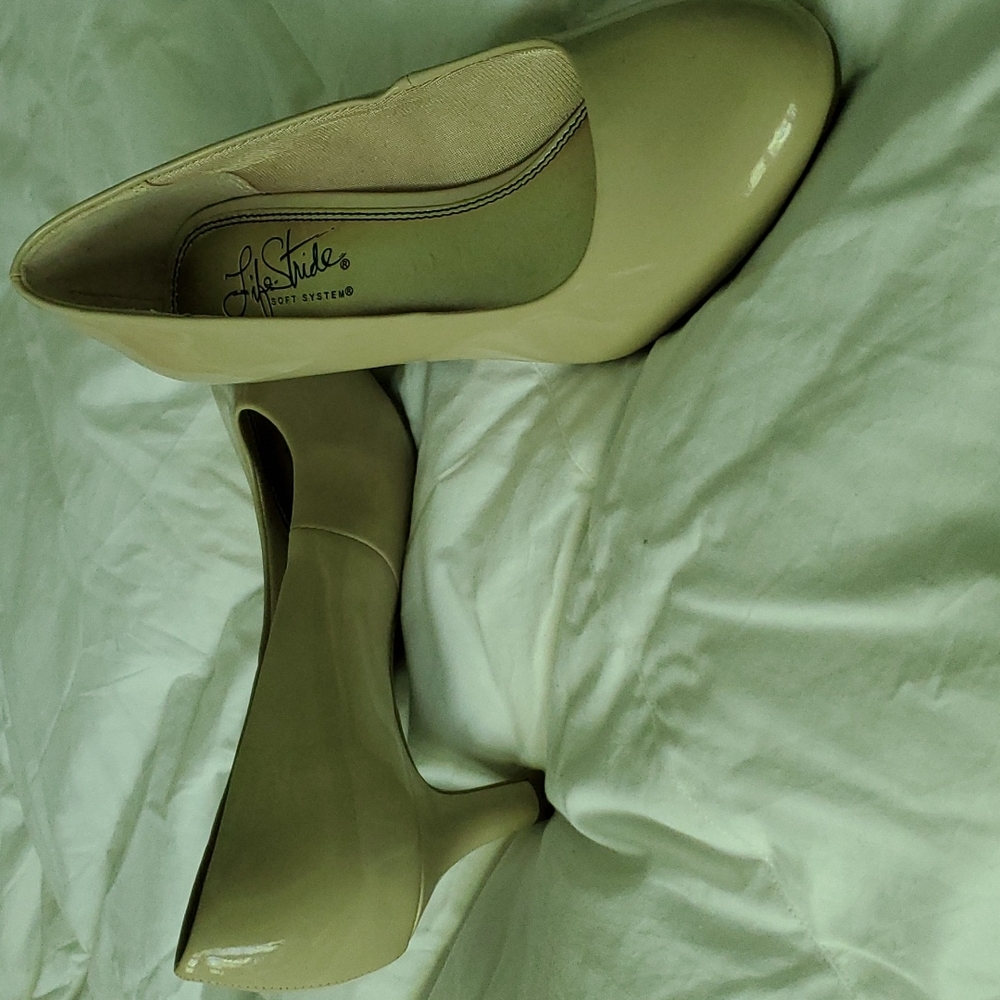 Womens Life Stride heels
